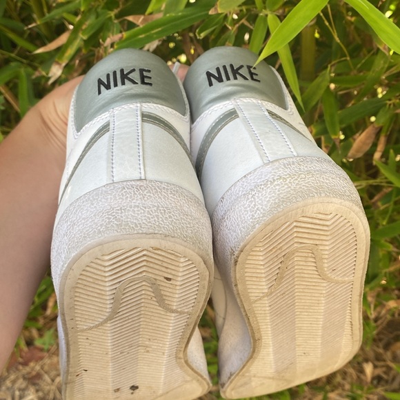 Blazer Mid '77 GS 'White Metallic Silver' size 7 - Picture 7 of 9